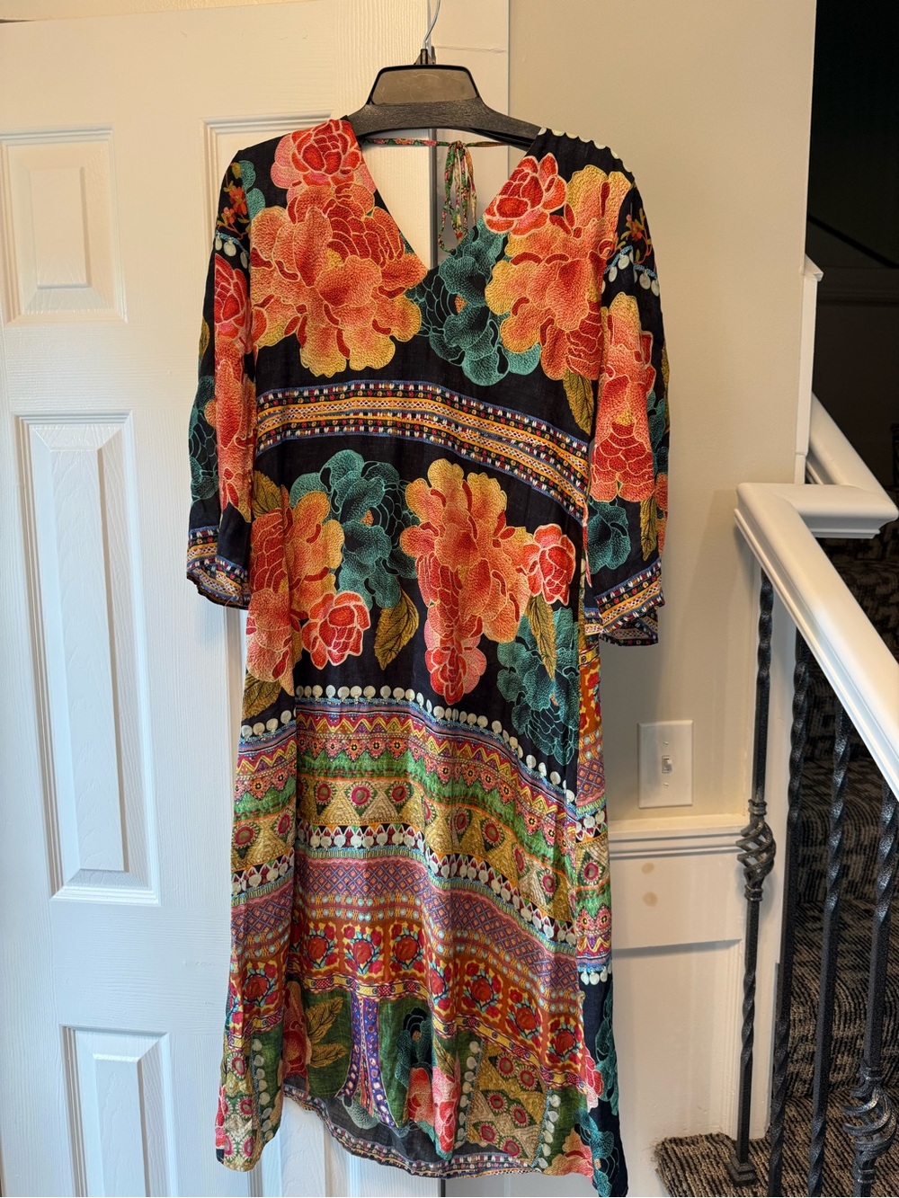 Farm Rio Anthropology Floral Maxi Multicolor V-Neck 3/4 Sleeve Tie Back L EC1